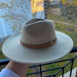 Felt Hat from Cotton On